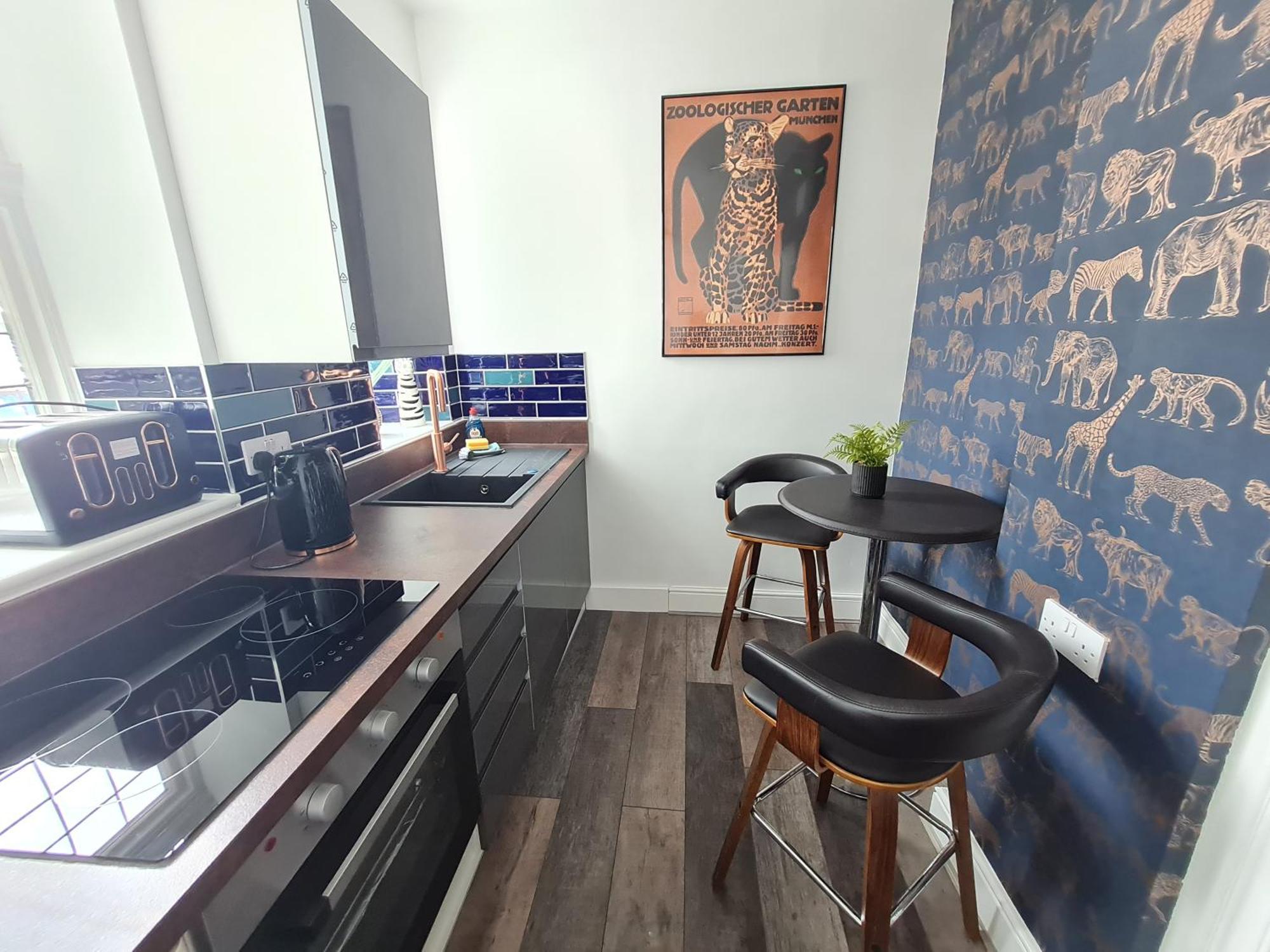 Lemur Lodge - Boutique Apartments - Short Stroll To The Beach Bournemouth Dış mekan fotoğraf