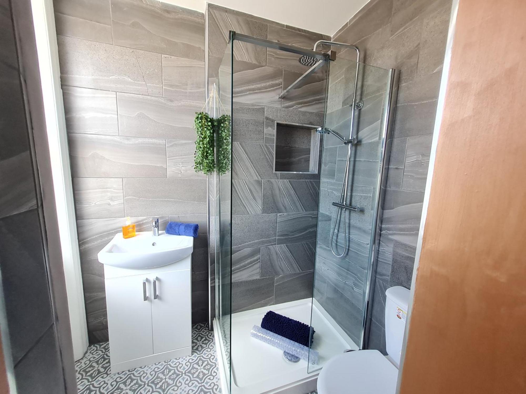 Lemur Lodge - Boutique Apartments - Short Stroll To The Beach Bournemouth Dış mekan fotoğraf