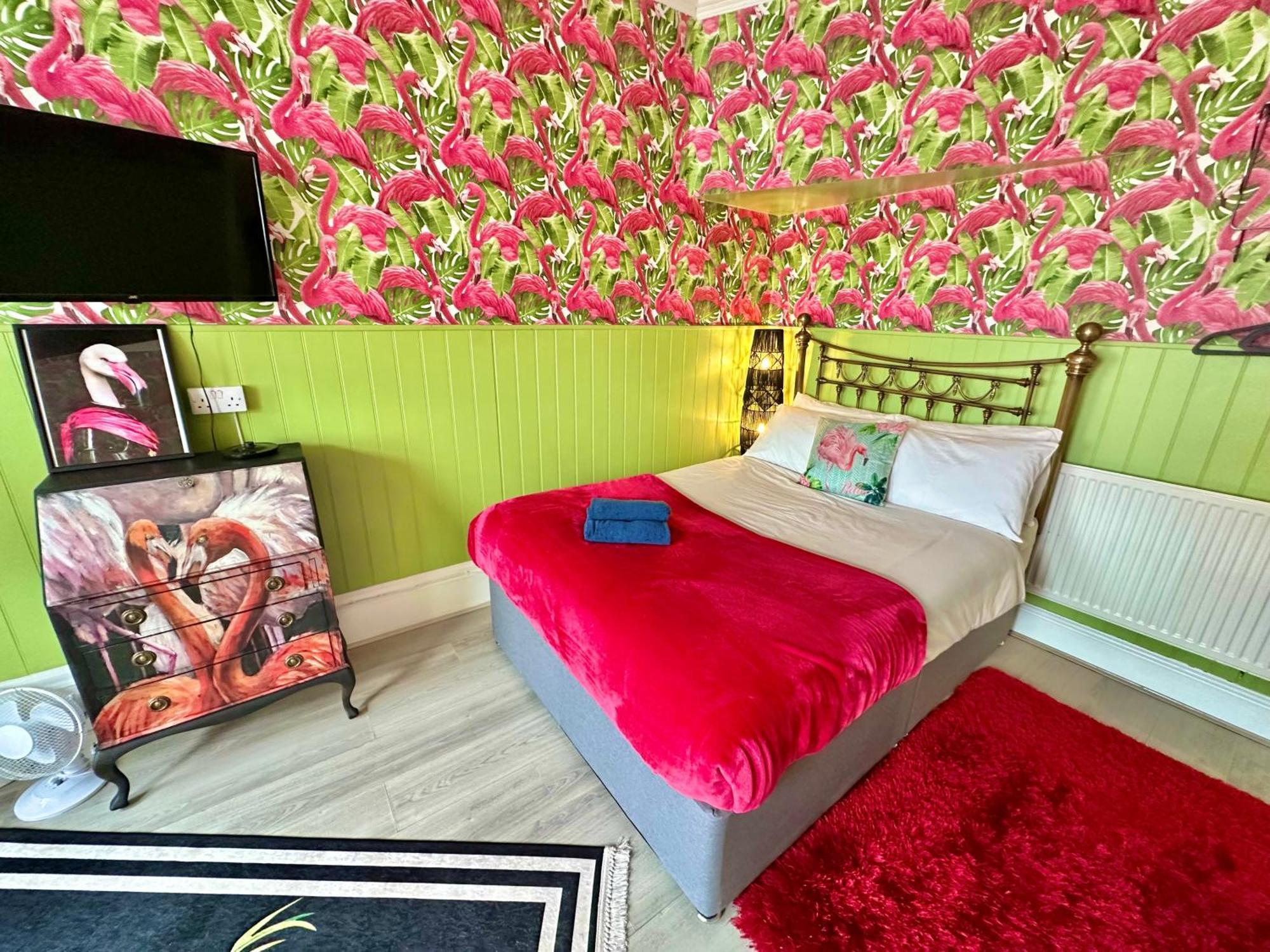 Lemur Lodge - Boutique Apartments - Short Stroll To The Beach Bournemouth Dış mekan fotoğraf