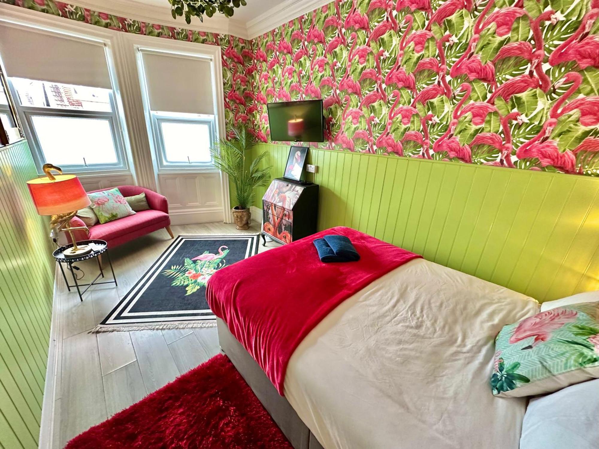 Lemur Lodge - Boutique Apartments - Short Stroll To The Beach Bournemouth Dış mekan fotoğraf