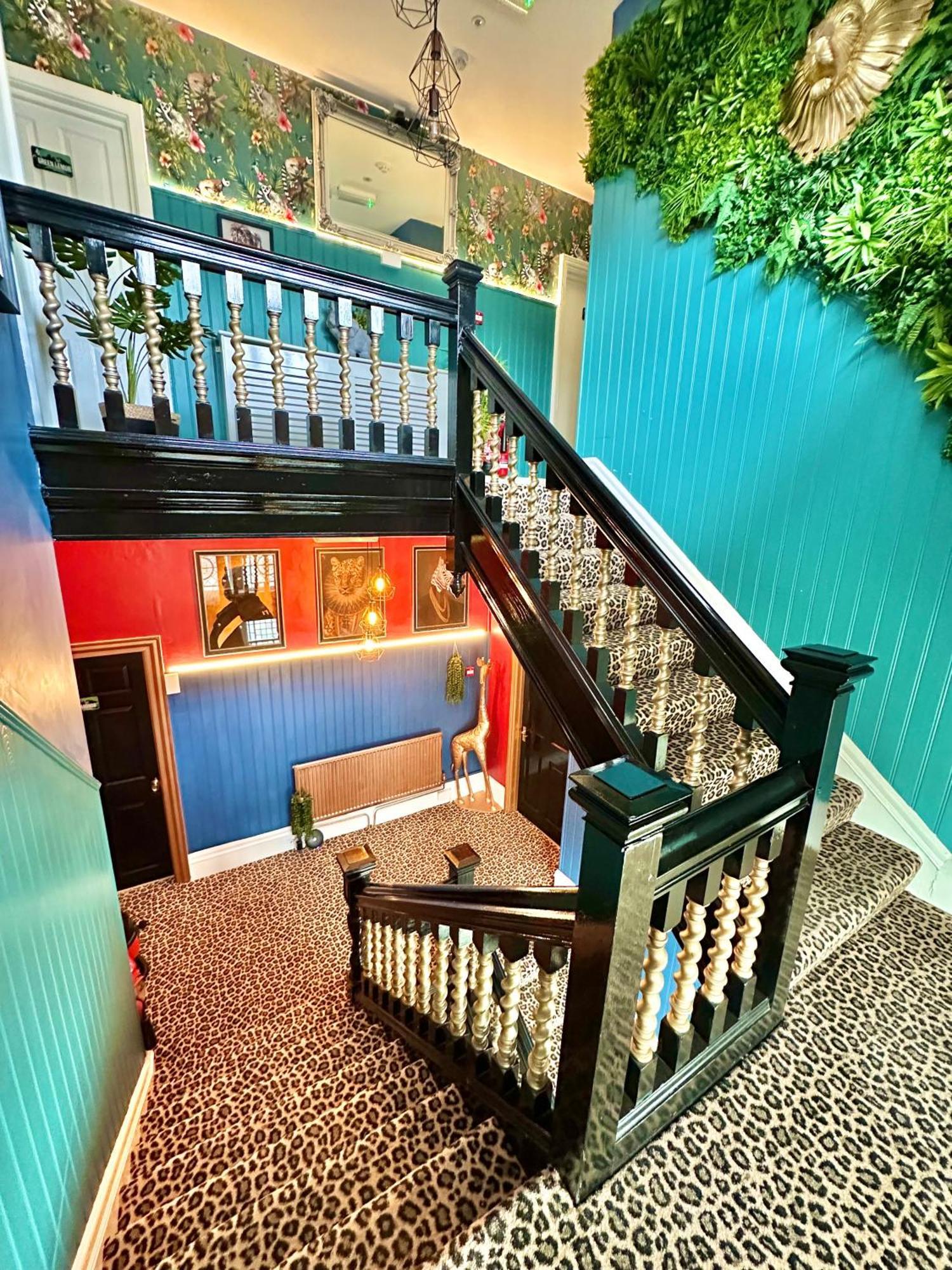 Lemur Lodge - Boutique Apartments - Short Stroll To The Beach Bournemouth Dış mekan fotoğraf