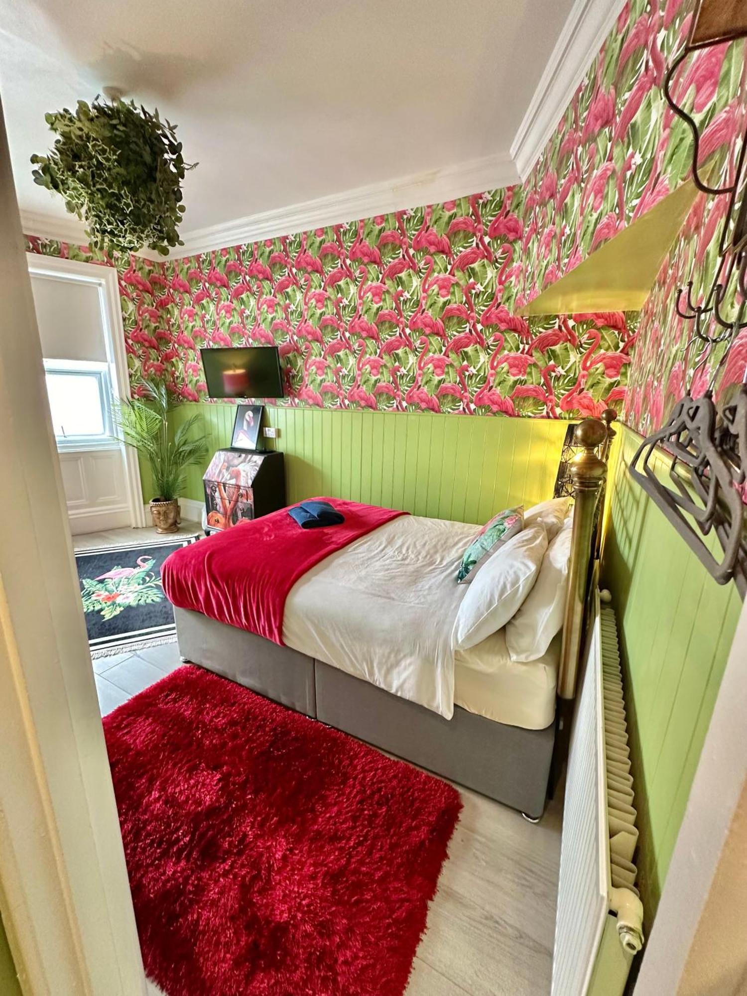Lemur Lodge - Boutique Apartments - Short Stroll To The Beach Bournemouth Dış mekan fotoğraf