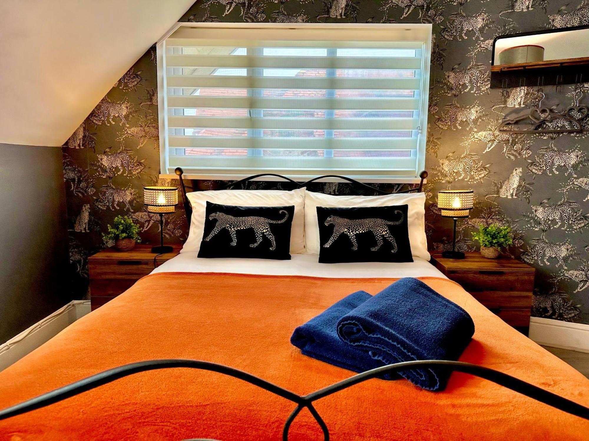 Lemur Lodge - Boutique Apartments - Short Stroll To The Beach Bournemouth Dış mekan fotoğraf